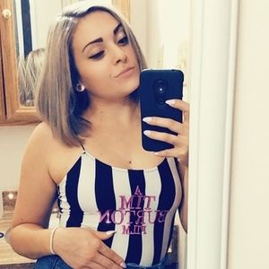 Meet your Posher, Kayla